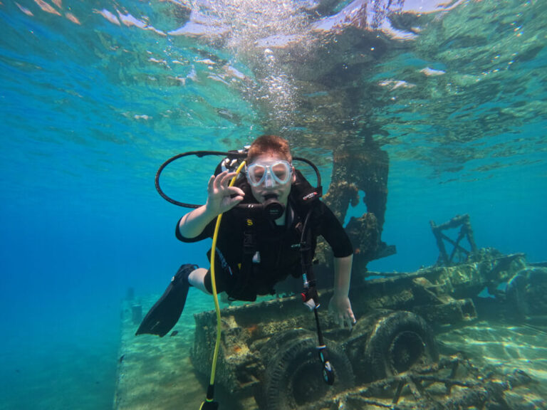 Scuba Diving in Alimia wreck