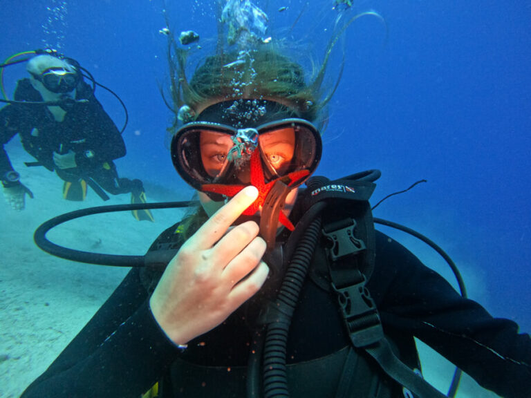 Scuba diver with Starfish